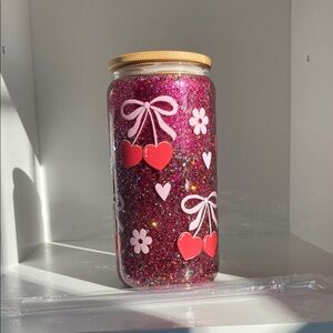 Snow Globe Glittery Pink Heart with straw